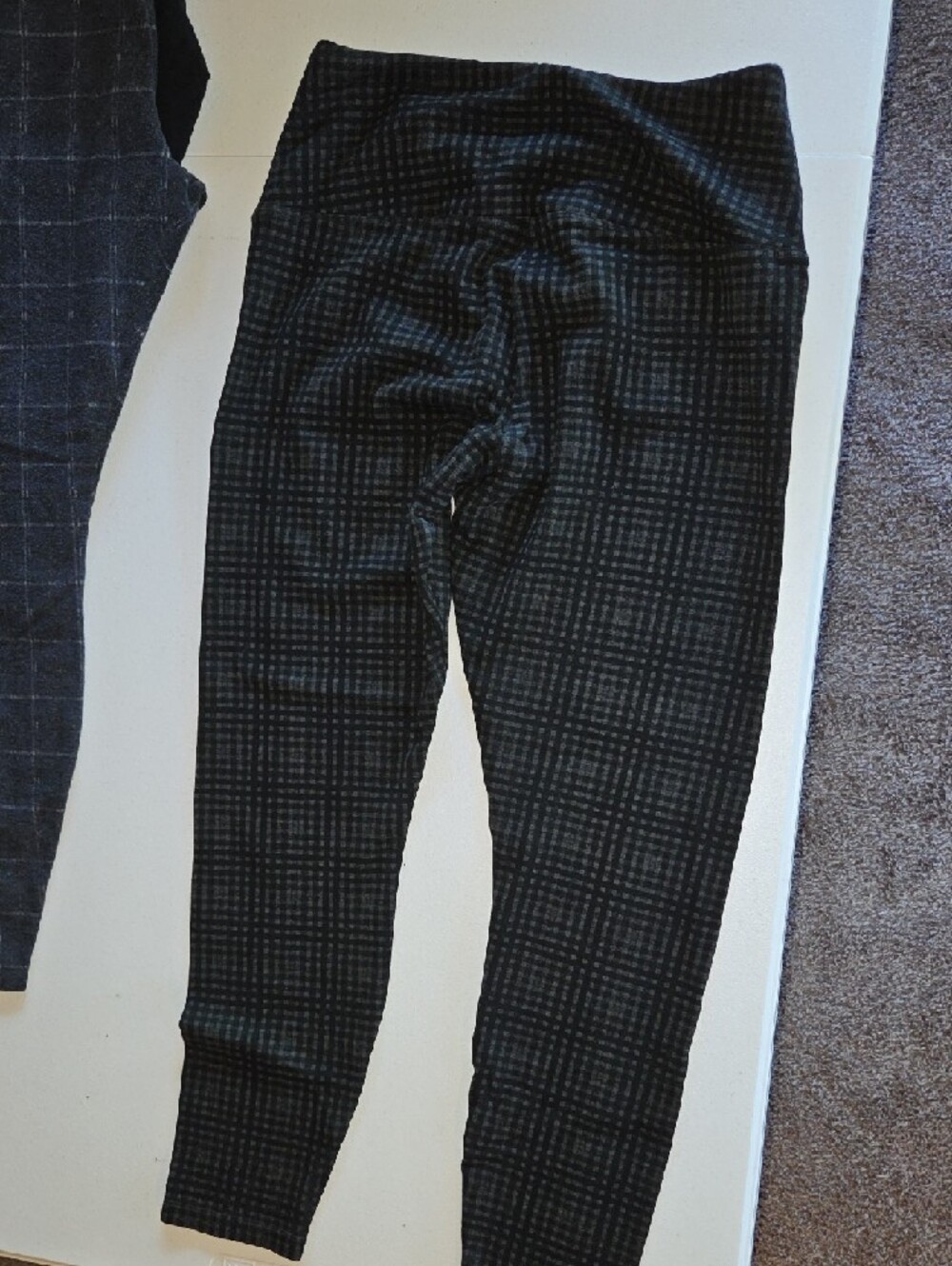 Lysse 3 Pack Black & Charcoal Plaid Leggings - Picture 4 of 8